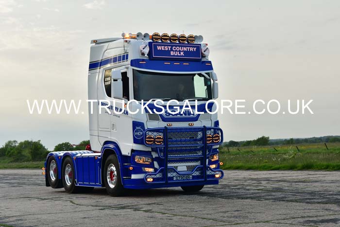 26dv0883