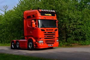 FAKE TRUCK EY15 BWW 26Lc2370