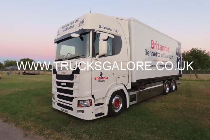 26mv0873