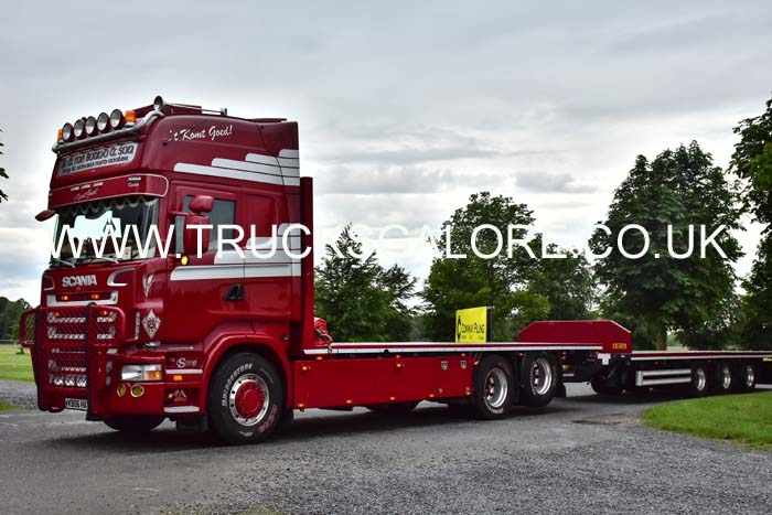 BOUND KB06 HAY 19fop0139