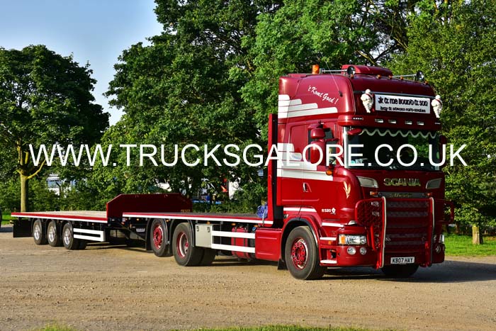 BOUND KB07 HAY 19mv0439