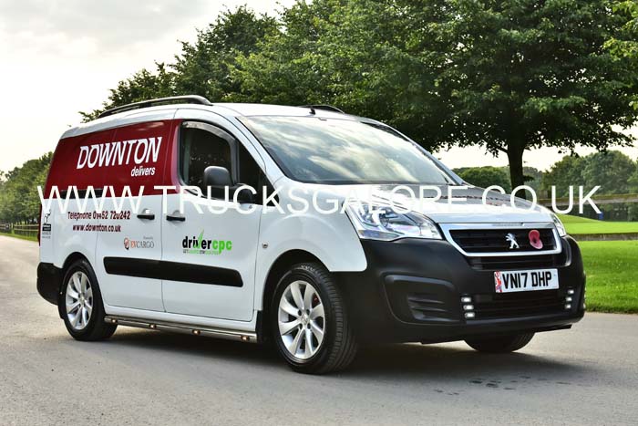 DOWNTON VN17 DHP 19mv0567