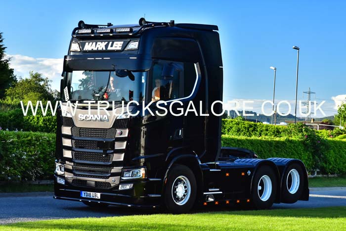 LEE YD18 UBL 19tk0357