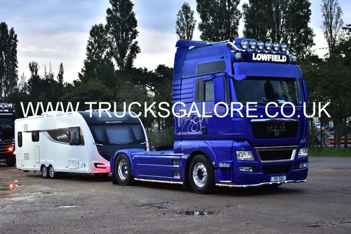 LOWFIELD V8 TGX 19nk0359