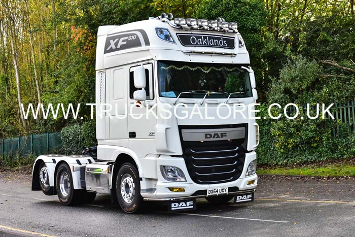 OAKLANDS DX64 UXY 19tf0032