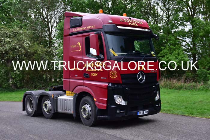 RHODES YF66 JKX 19pb0575
