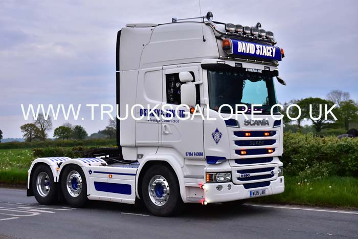 STACEY WU15 UAK 19dv0414