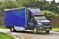 STEVES R30 MOV 19kt0373