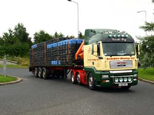 BERKSHIRE HAULAGE L300 BHL