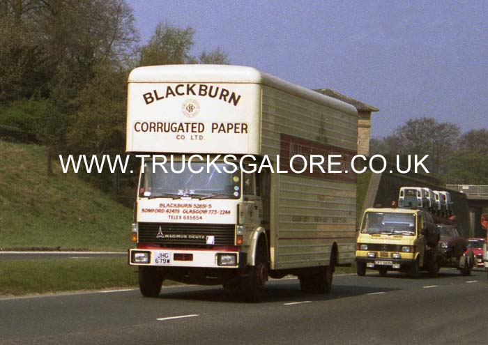 BLACKBURN CORRUGATED JHG 679W