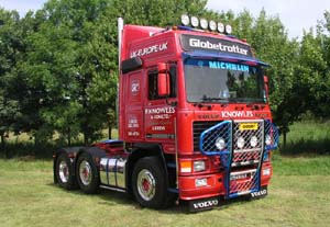 KNOWLES F, L29 COM (2)