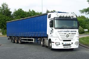 LACEYS FREIGHT AY54 GXB