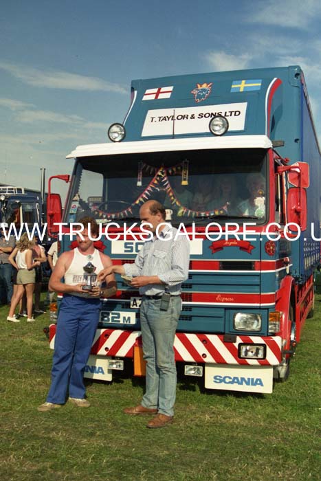 TAYLOR T, SCANIA 82